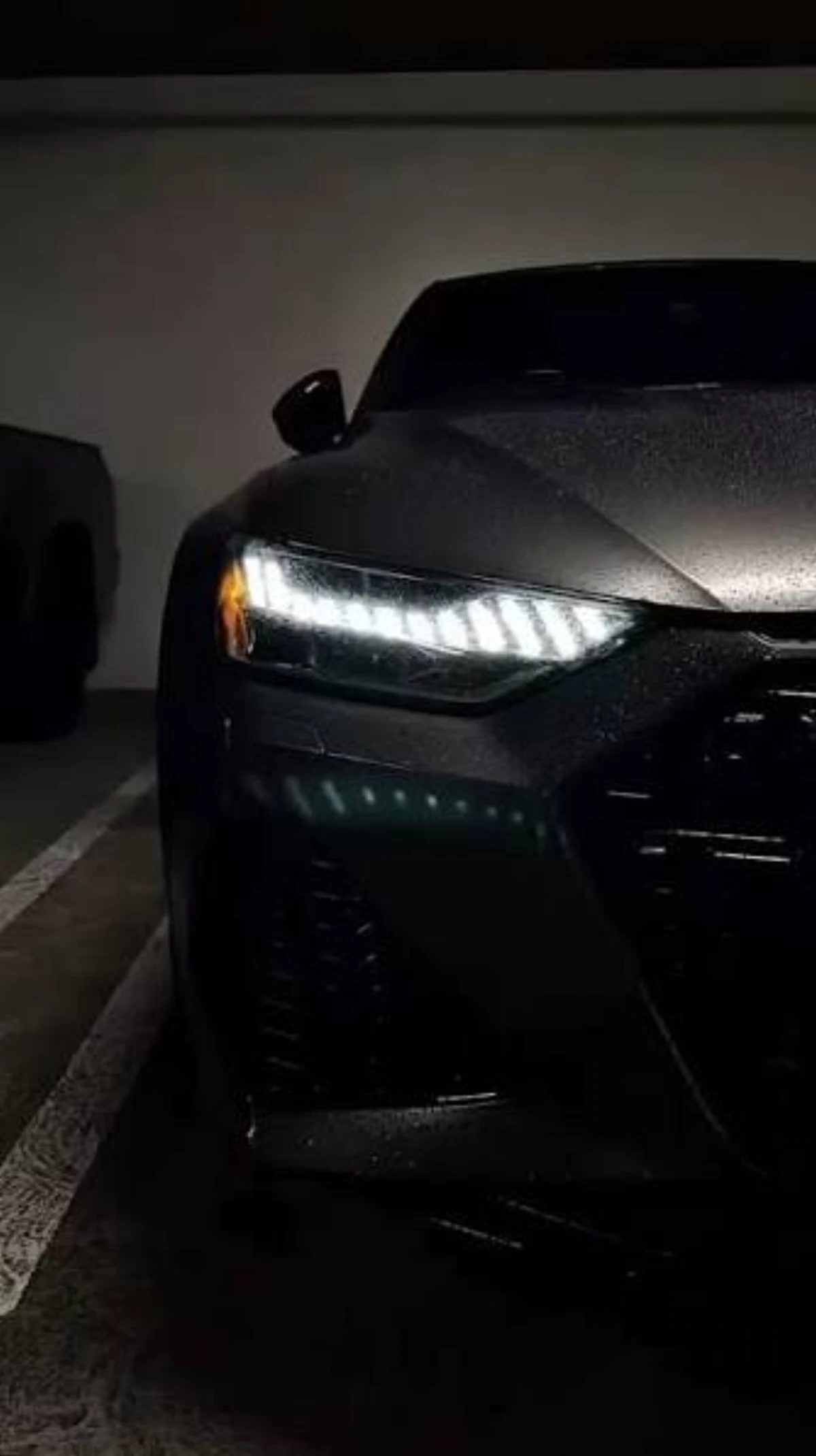 Audi első üdvözlő fényanimáció