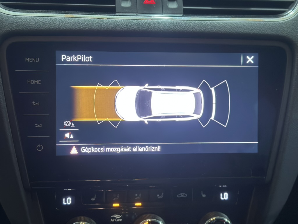 Škoda ParkPilot rendszer kijelzése