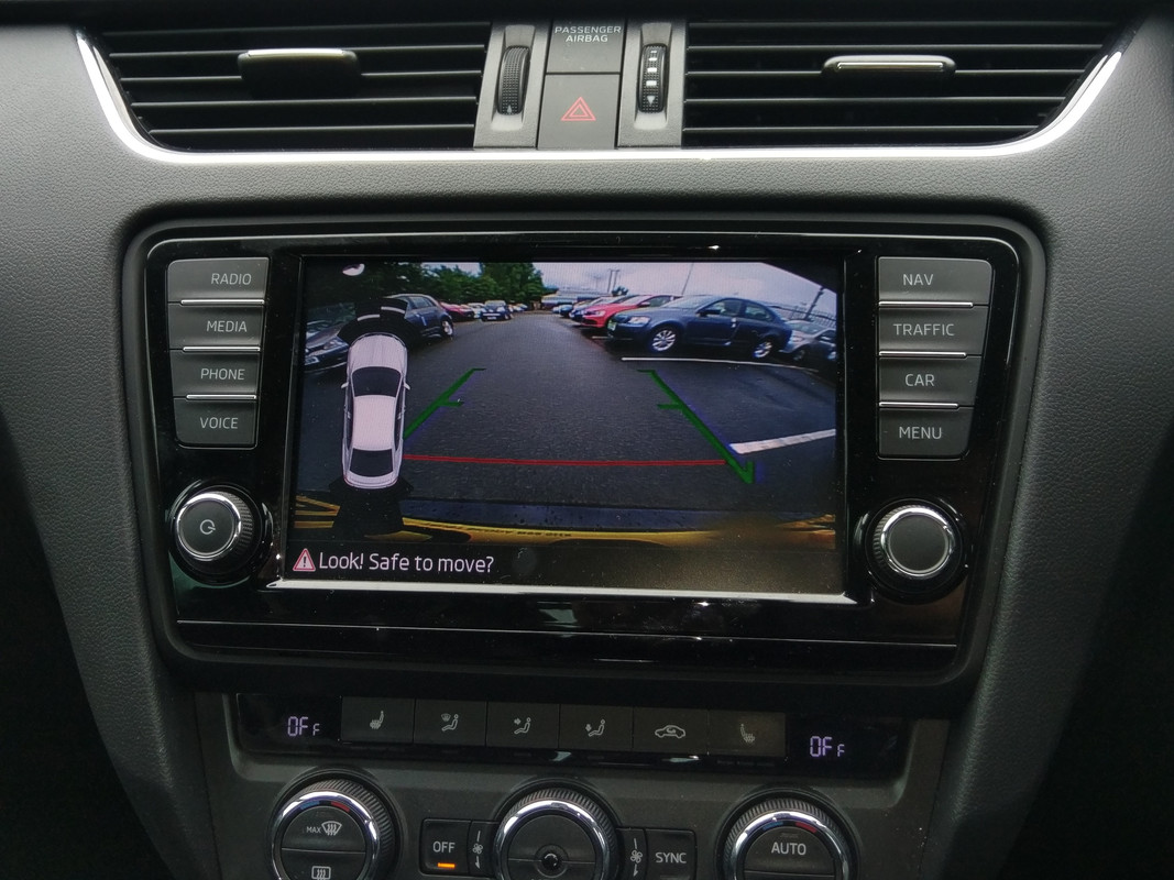 Tolatókamera – KA1 típus – Skoda Octavia III / Superb III (Pre-FL) / VW Touran / Tiguan / Sharan